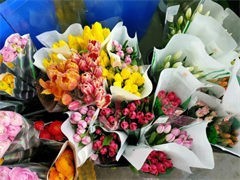 南京鮮花花籃與禮品花卉銷售 傳遞情感的藝術與商業(yè)之道